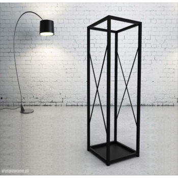 Solidny stojak na drewno kominkowe